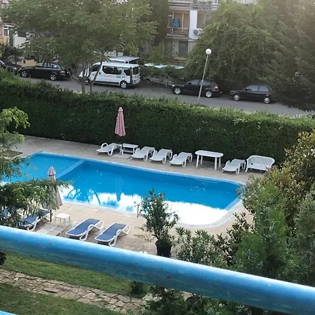 Apartman Хотел Грамада Napospart